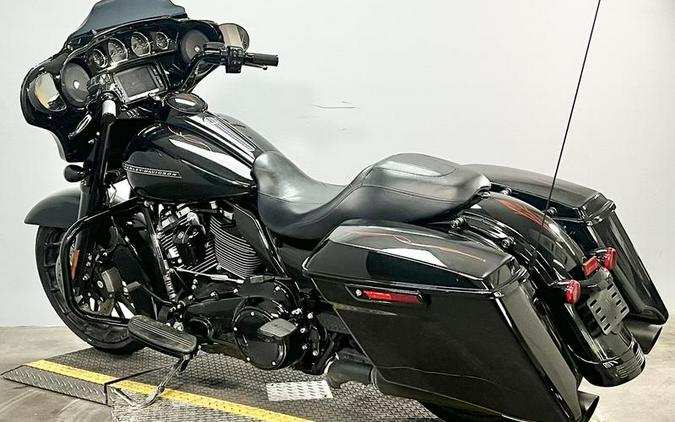 2018 Harley-Davidson® FLHXS - Street Glide® Special