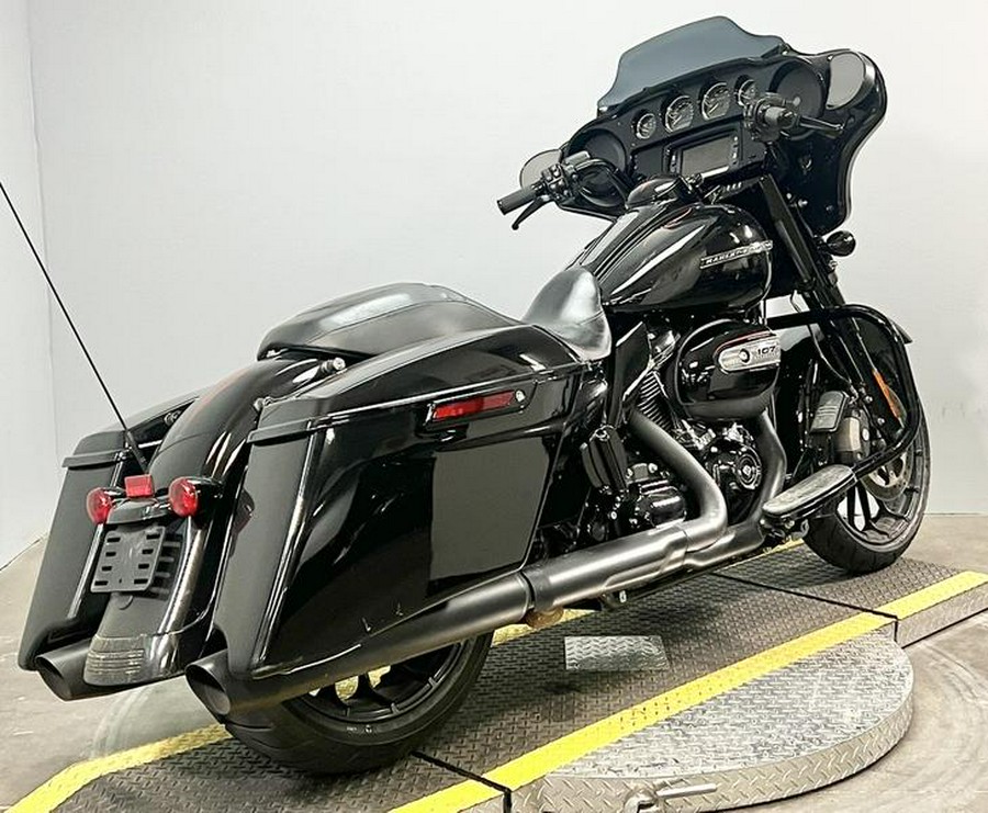 2018 Harley-Davidson® FLHXS - Street Glide® Special