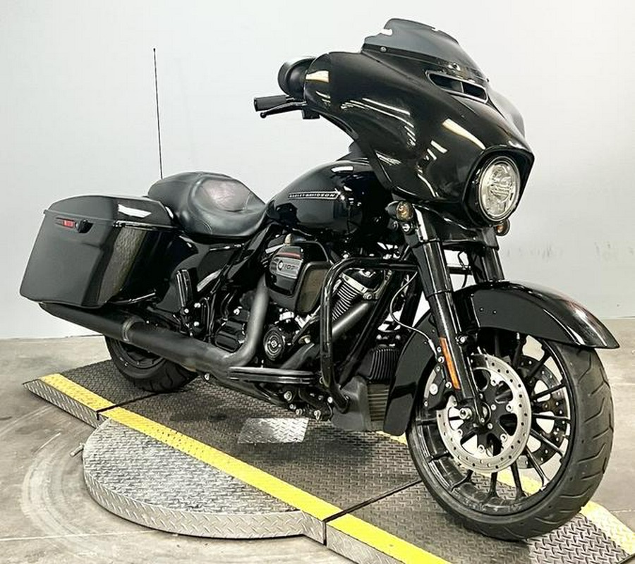 2018 Harley-Davidson® FLHXS - Street Glide® Special