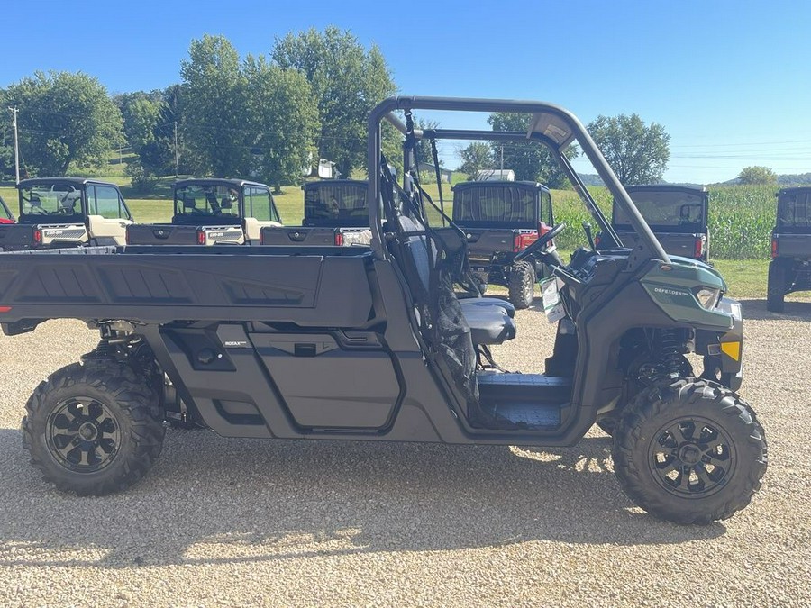 2024 Can-Am® Defender PRO DPS HD10