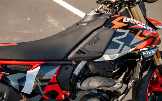 2025 Ducati Hypermotard 698 Mono RVE Graffiti