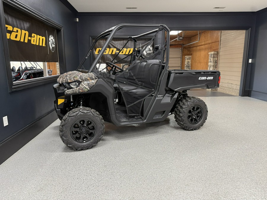 2026 Can-Am Defender DPS HD7