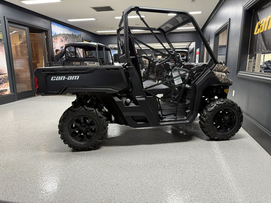2026 Can-Am Defender DPS HD7