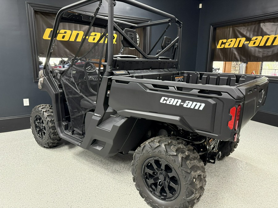2026 Can-Am Defender DPS HD7