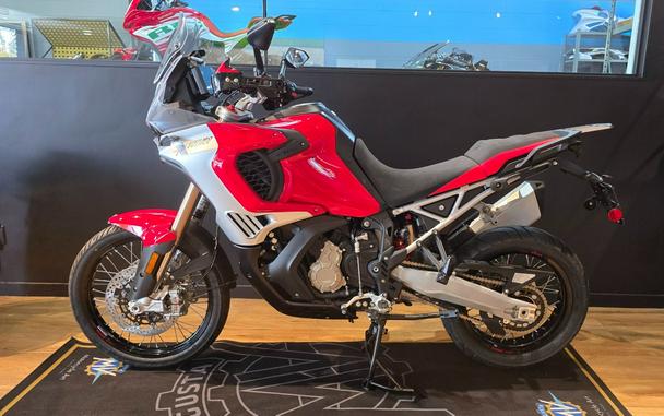 2025 MV Agusta Enduro Veloce
