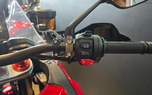 2025 MV Agusta Enduro Veloce