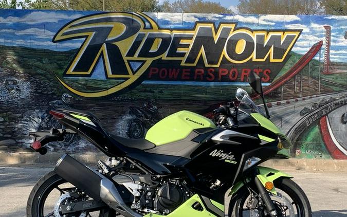 2026 Kawasaki Ninja 500 ABS Metallic Yellowish GreenEbony