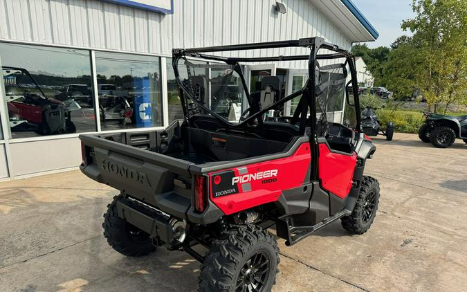 2023 Honda Pioneer 1000 Deluxe Red