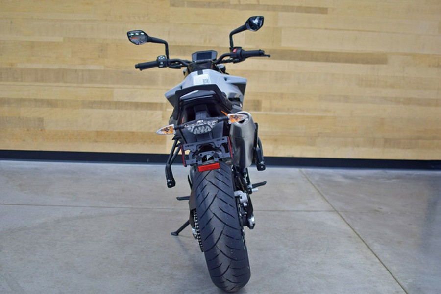 2024 KTM Duke 790