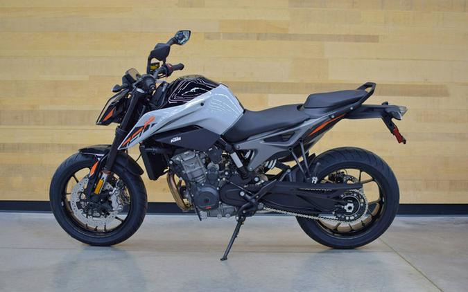 2024 KTM Duke 790