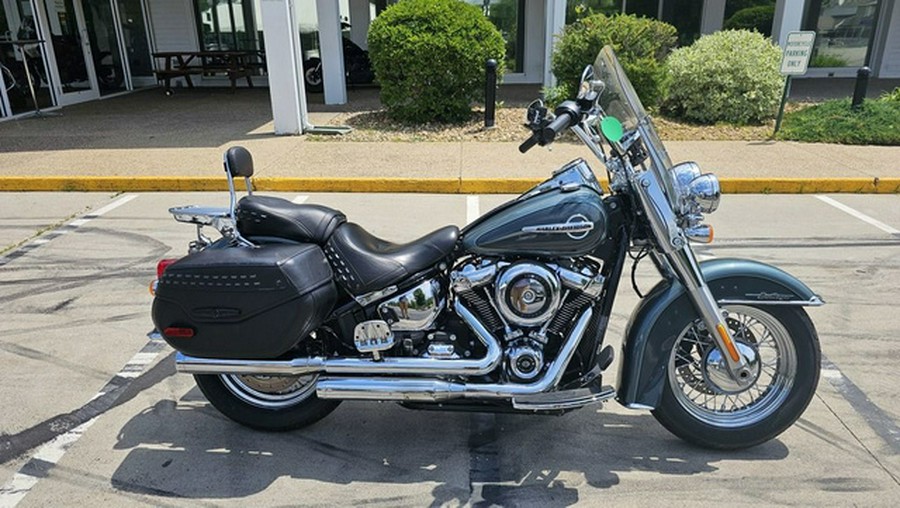 2020 Harley-Davidson Softail FLHC - Heritage Classic