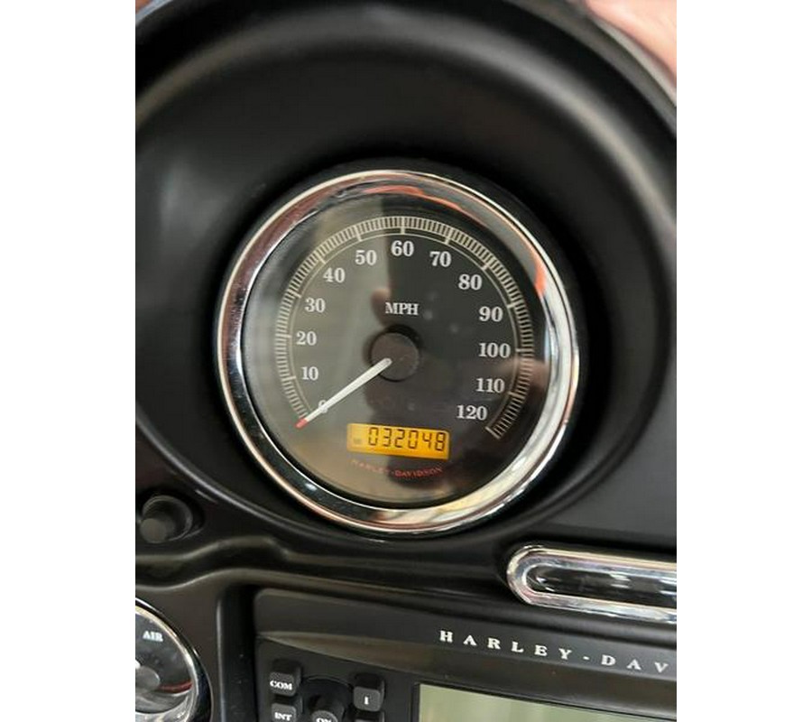 2012 Harley-Davidson® FLHTCU - Electra Glide® Ultra Classic