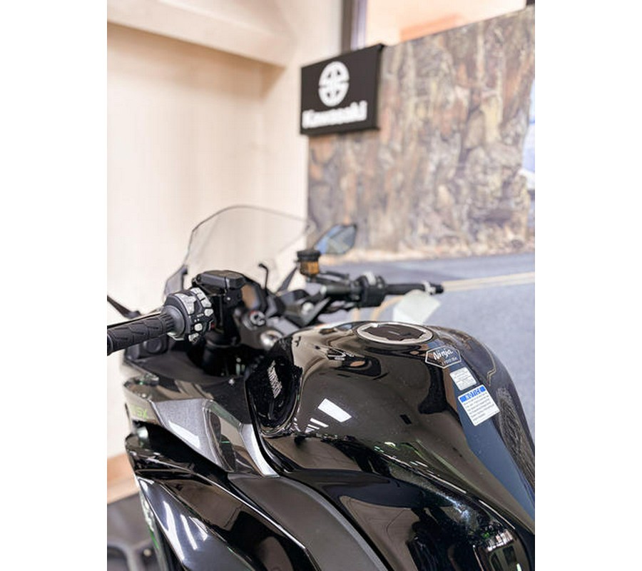 2025 Kawasaki Ninja® 1100SX ABS