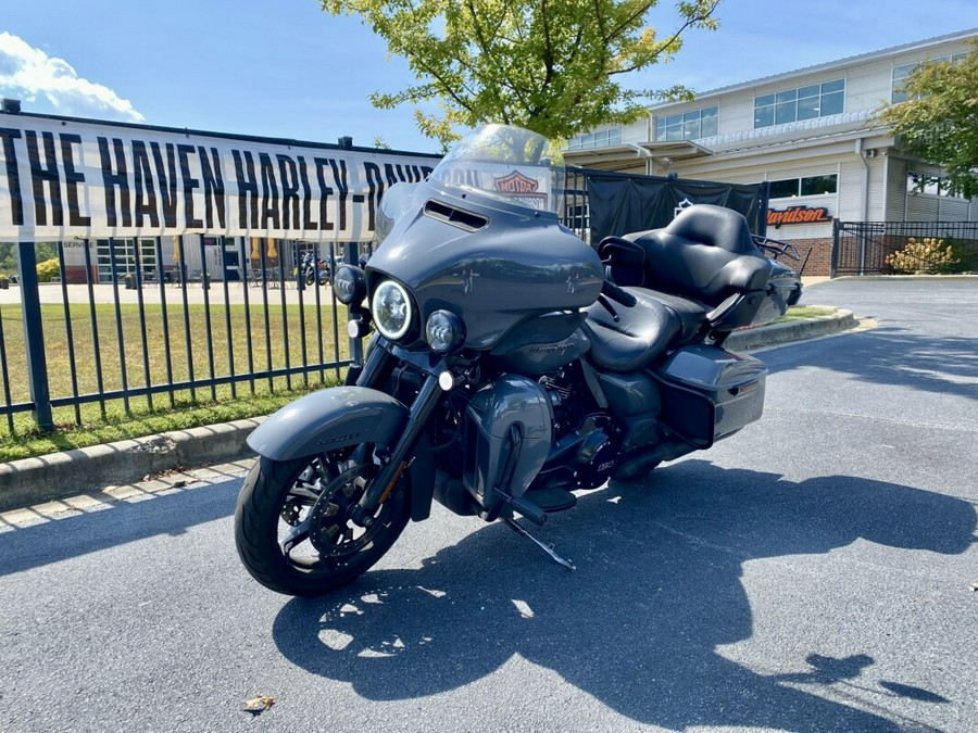 2022 Harley-Davidson® Ultra Limited Gauntlet Gray Metallic