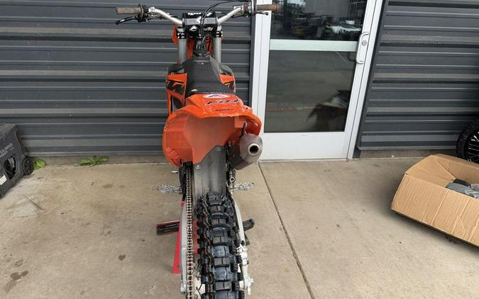 2025 KTM 300 SX