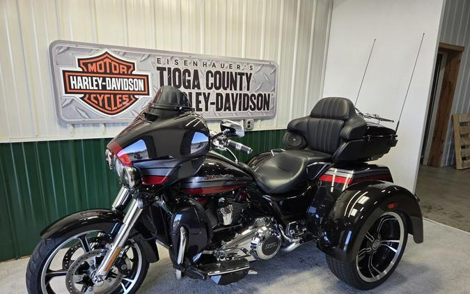 2020 Harley-Davidson® FLHTCUTGSE - CVO™ Tri Glide®