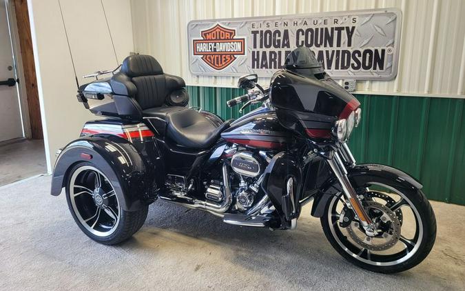 2020 Harley-Davidson® FLHTCUTGSE - CVO™ Tri Glide®