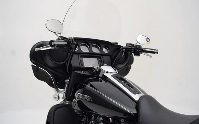 2017 Harley-Davidson FLHTCUTG - Tri Glide Ultra