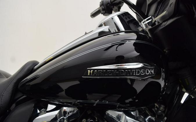 2017 Harley-Davidson FLHTCUTG - Tri Glide Ultra