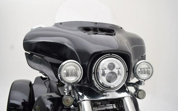 2017 Harley-Davidson FLHTCUTG - Tri Glide Ultra