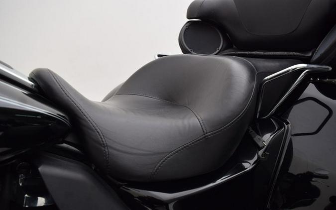 2017 Harley-Davidson FLHTCUTG - Tri Glide Ultra