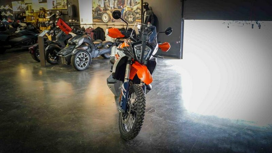 2026 KTM Adventure 890 R
