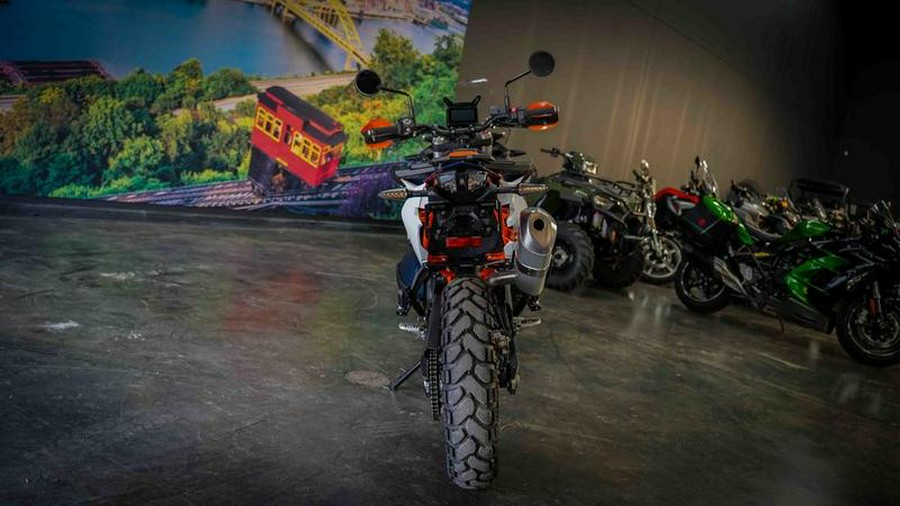 2026 KTM Adventure 890 R