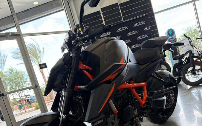 2026 KTM 1390 Super Duke R EVO