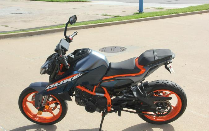 2024 KTM 390 Duke Atlantic Blue