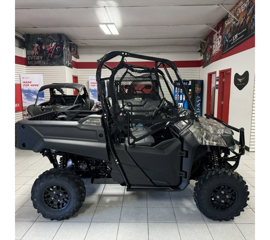 2025 Honda Pioneer 700 Forest