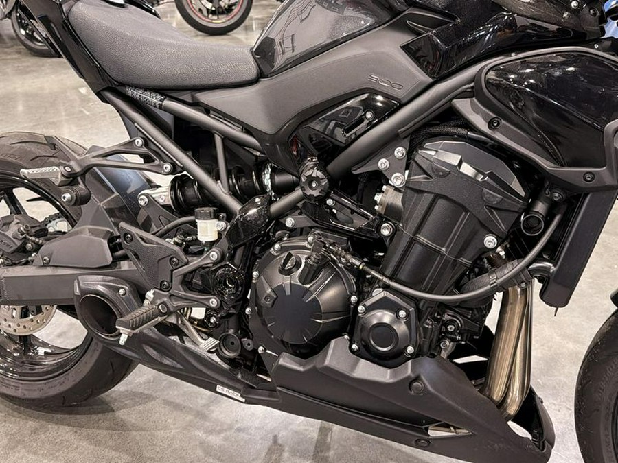 Used 2025 Kawasaki ZR 900
