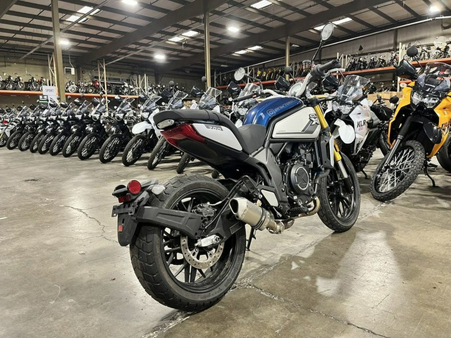 2022 CFMOTO 700 CL-X Sport