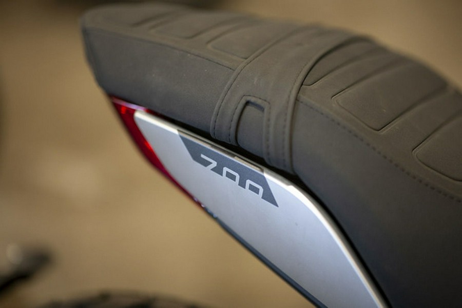 2022 CFMOTO 700 CL-X Sport