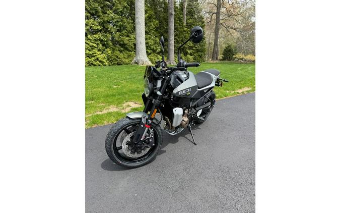2027 SVARTPILEN 801 - Husqvarna Motorcycles