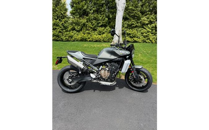 2027 Husqvarna Motorcycles SVARTPILEN 801