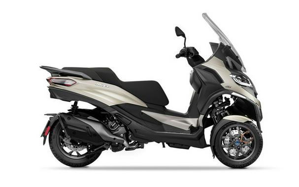 2027 Piaggio MP3 530 Exclusive