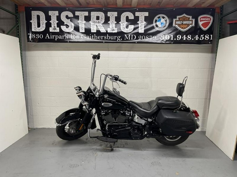 2021 Harley-Davidson® FLHCS - Heritage Classic 114