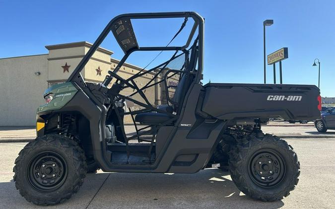 2025 Can-Am Defender HD9