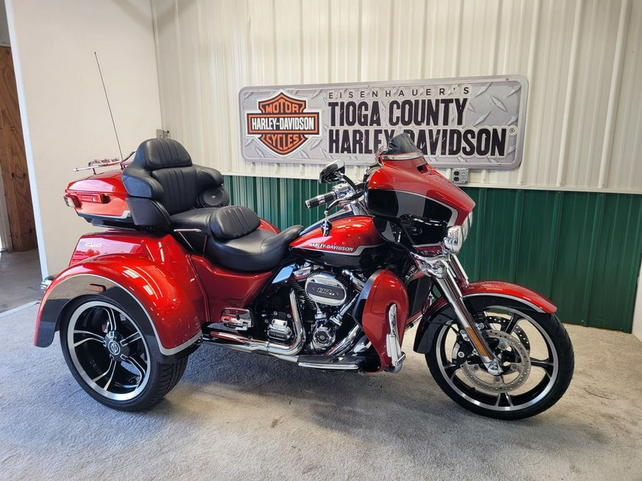 2021 Harley-Davidson® FLHTCUTGSE - CVO™ Tri Glide®