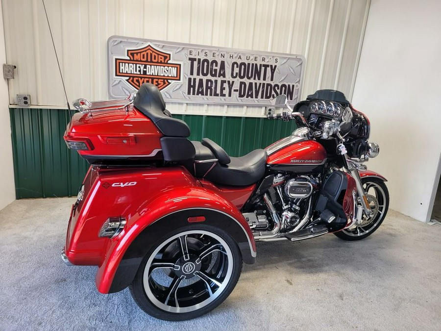 2021 Harley-Davidson® FLHTCUTGSE - CVO™ Tri Glide®