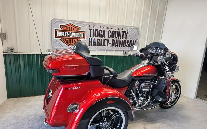 2021 Harley-Davidson® FLHTCUTGSE - CVO™ Tri Glide®