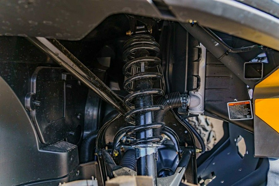 2025 Can-Am Defender MAX DPS HD9 Stealth Black