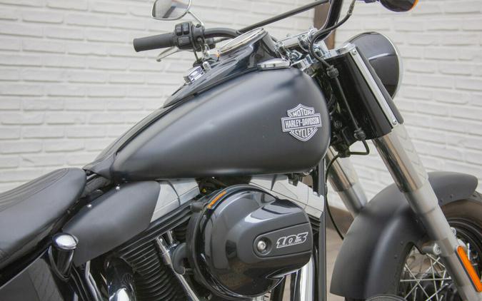 2016 Harley-Davidson® Softail Slim®
