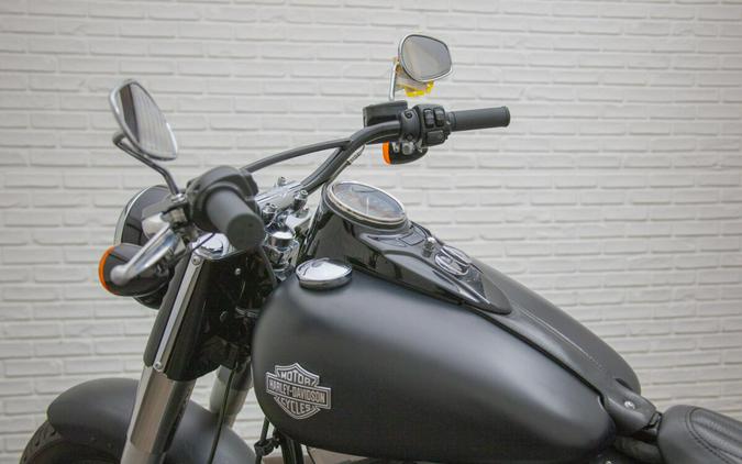 2016 Harley-Davidson® Softail Slim®