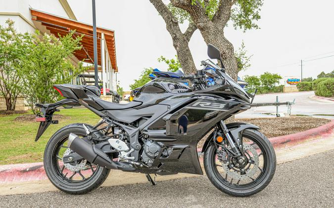 2026 YAMAHA YZFR3 ABS