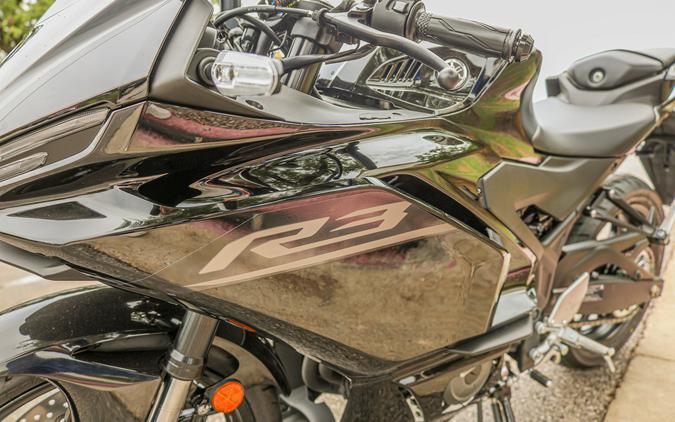 2026 YAMAHA YZFR3 ABS