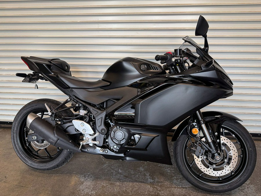 2025 Yamaha YZF R3