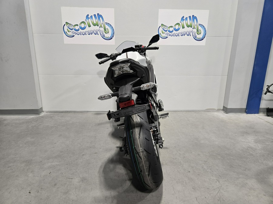 2026 Kawasaki Ninja® 650 ABS