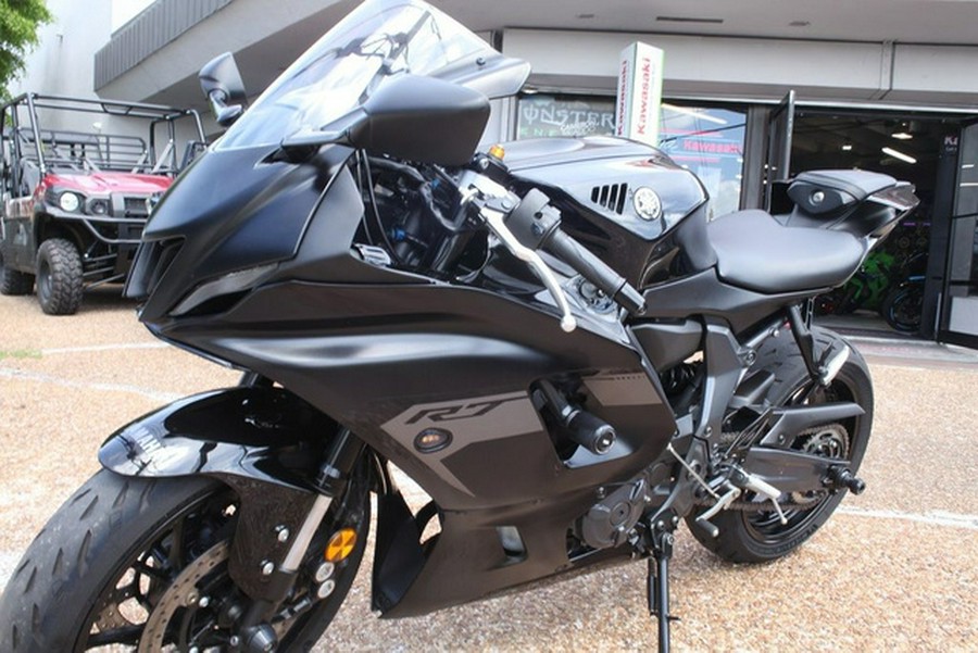 2025 Yamaha YZF-R7