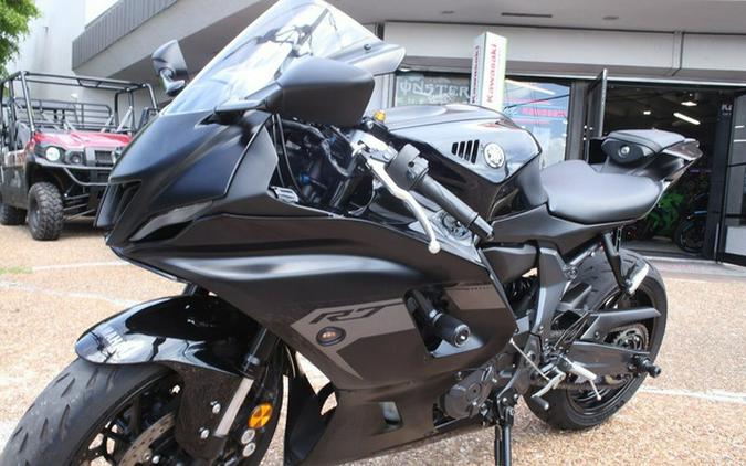 2025 Yamaha YZF-R7